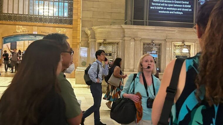 midtown-manhattan-times-square-and-skyscrapers-walking-tour