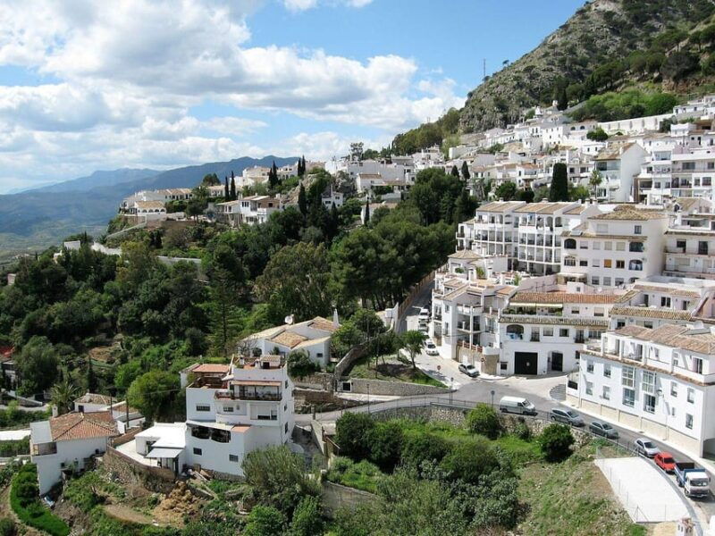mijas-panoramic-city-tour-with-an-electric-tuk-tuk-2