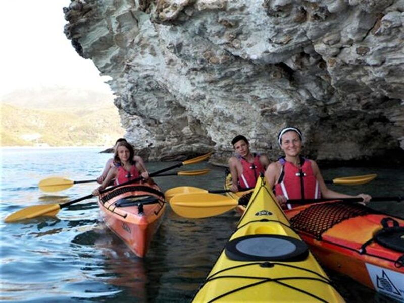 mikros-gialos-lefkada-guided-kayak-tour-with-refreshments