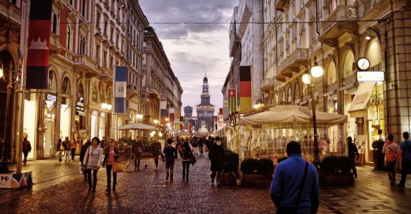 milan-by-night-2-hour-walking-tour
