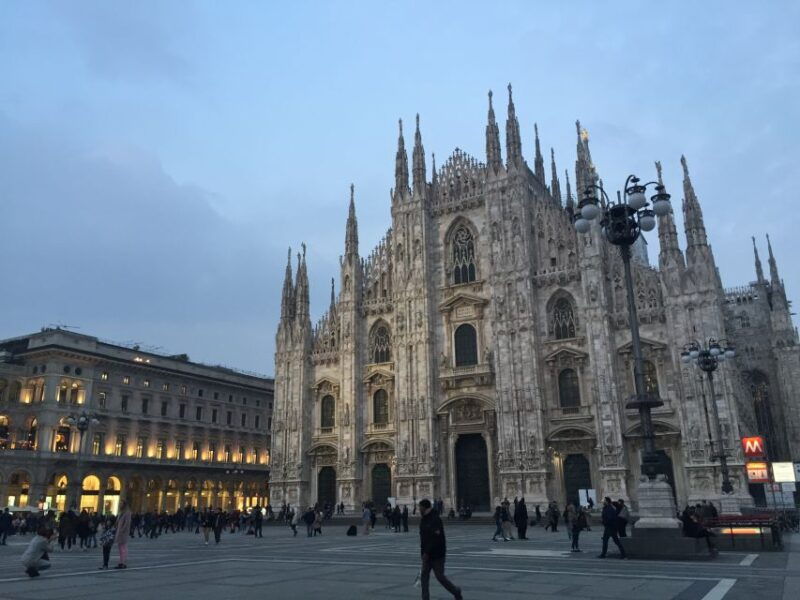 milan-by-night-2-hour-walking-tour