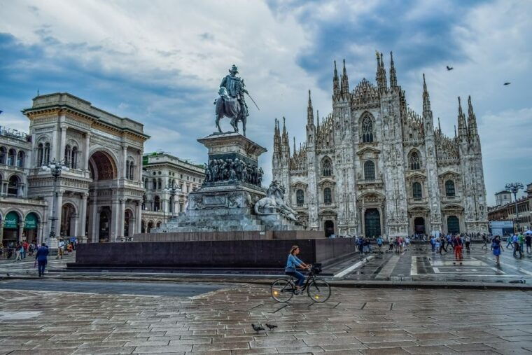 milan-by-night-2-hour-walking-tour