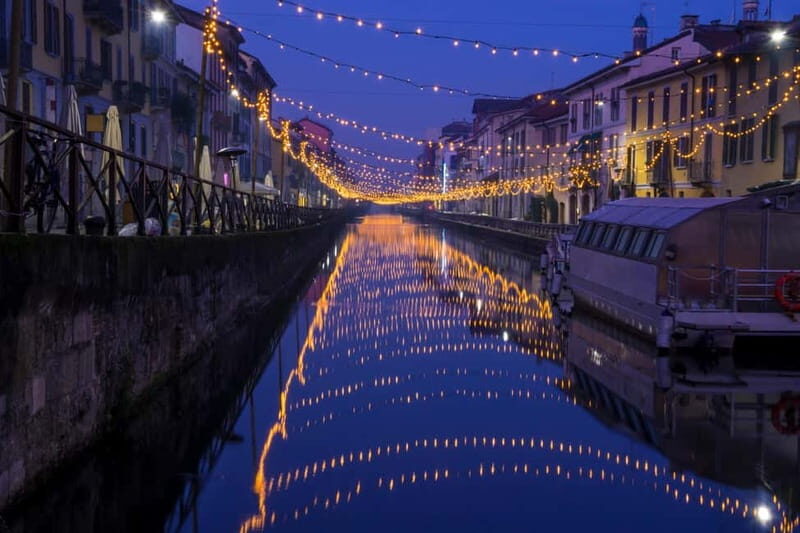 Milan: Colonne di San Lorenzo and Navigli Guided Tour - Visiting Basilica of Sant Eustorgio and the Tallest Bell Tower  