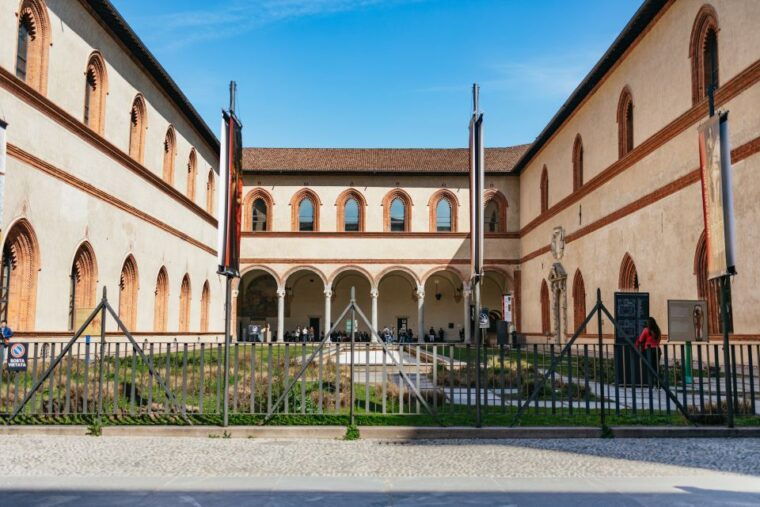 milan-da-vincis-last-supper-and-guided-walking-tour