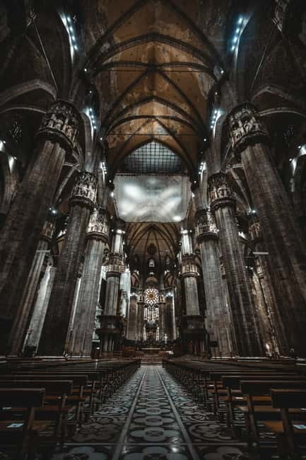 Milan Duomo Elite Access: No Lines, Roof Views & Photos - Exploring the Milan Duomo with Elite Access: A Detailed Review