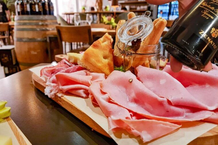 milan-duomo-with-rooftop-private-tour-food-wine-tasting