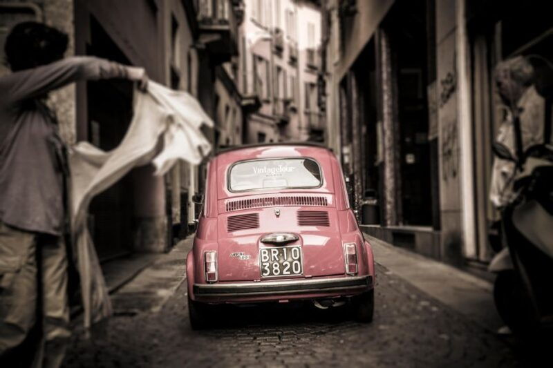 milan-fast-tour-by-vintage-red-fiat-500-30-mins-no-stop