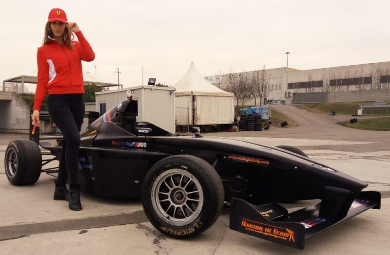 milan-formula-bmw-ferrari-race-course-driving-experience