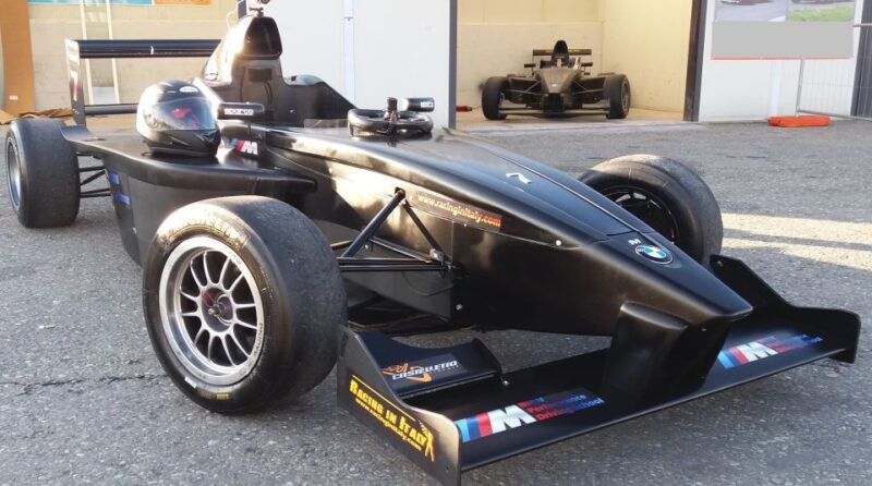 milan-formula-bmw-ferrari-race-course-driving-experience