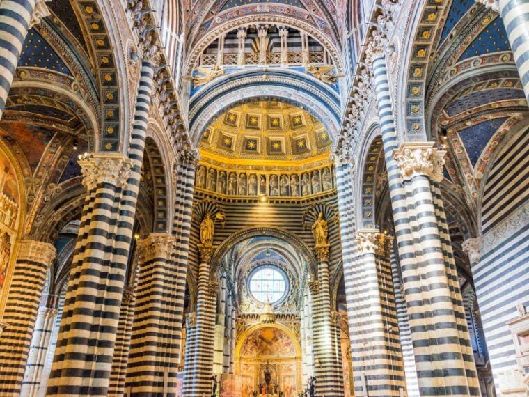 milan-guided-cathedral-tour-with-rooftop-terraces-access