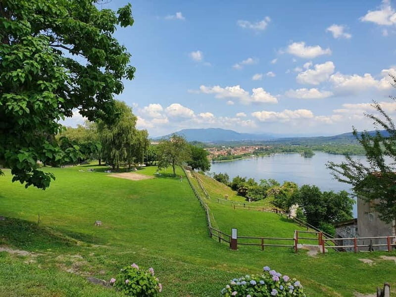 Milan: Home Gorgonzola Dinner, Overnight Stay & Dairy Visit - What to Expect from the Gorgonzola Experience in Piedmont