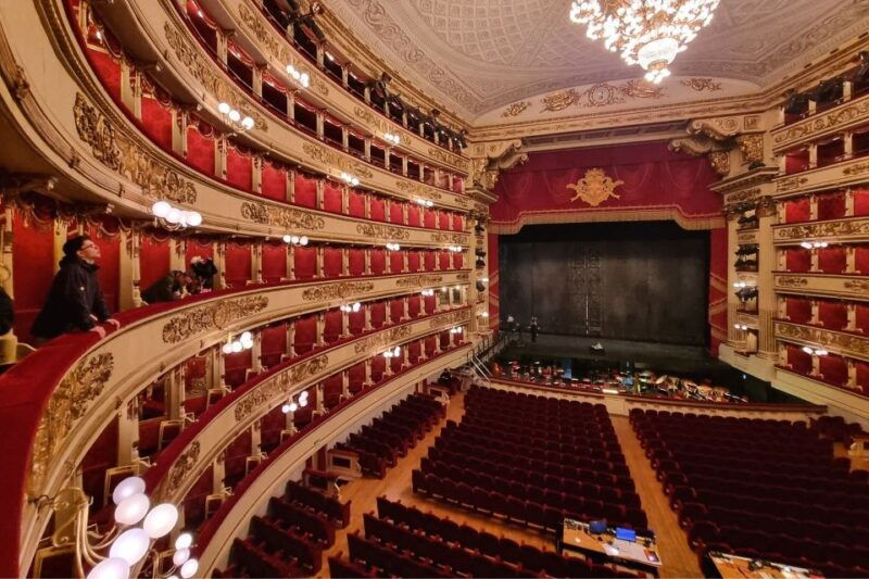 milan-la-scala-theater-and-museum-tour-with-entry-tickets