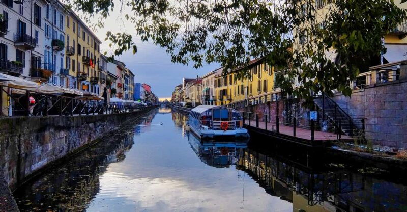 milan-navigli-district-guided-canal-cruise