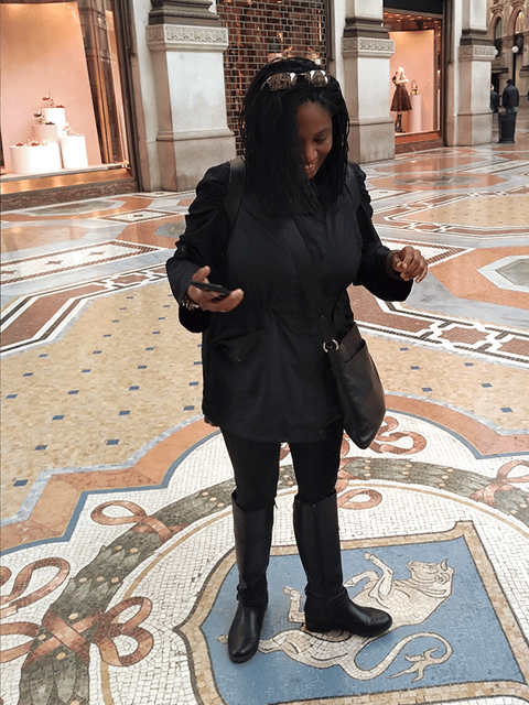 milan-postcard-viewpoints-walk-with-locals-travel-bloggers