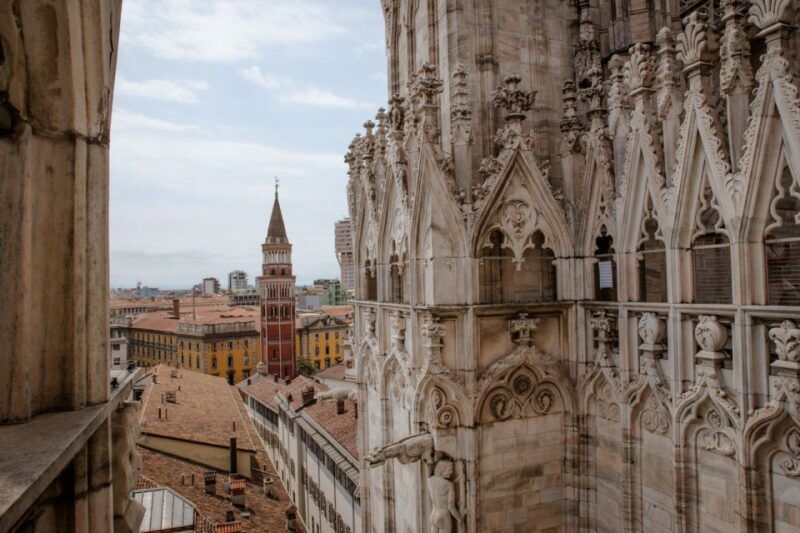 milan-priority-access-duomo-and-rooftop-tour