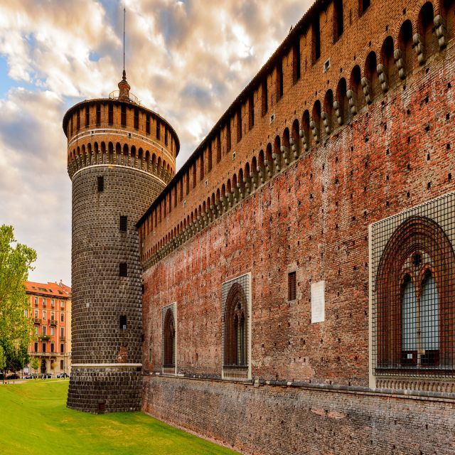 milan-private-family-tour-of-old-town-and-top-attractions