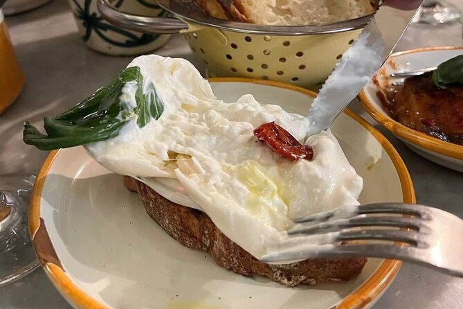 milan-private-walking-tasting-tour-with-secret-food-tours