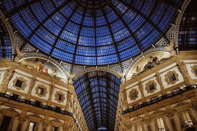 milan-private-walking-tour-by-night-amazing-milan-2-h