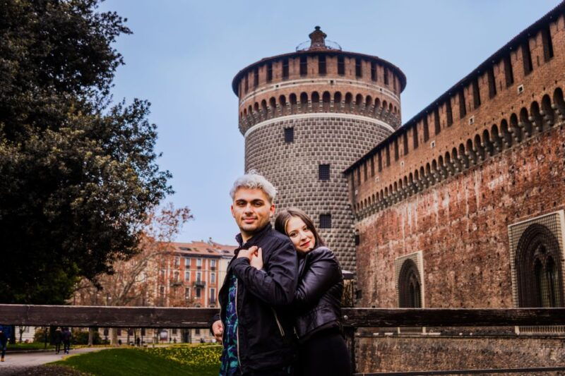 milan-professional-photoshoot-outside-sforza-castle