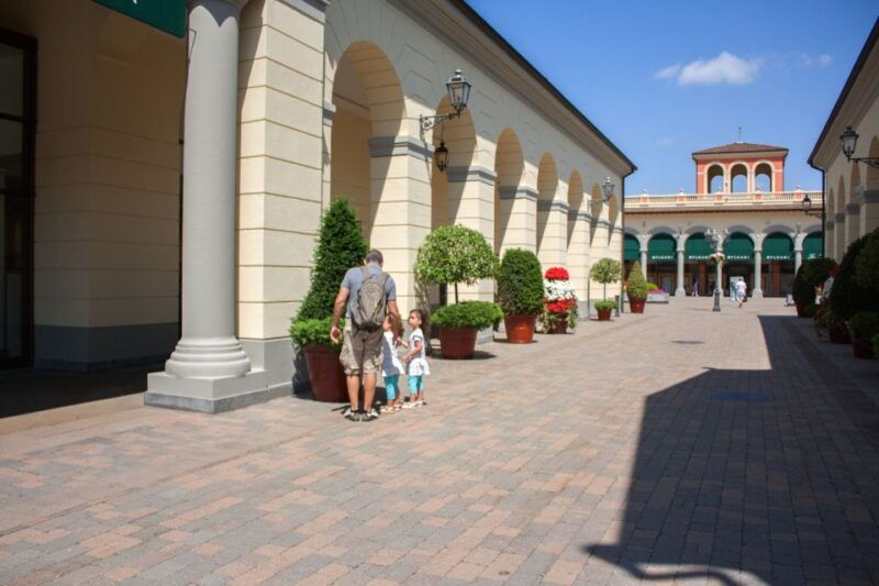 milan-serravalle-designer-outlet-roundtrip-bus-transfer