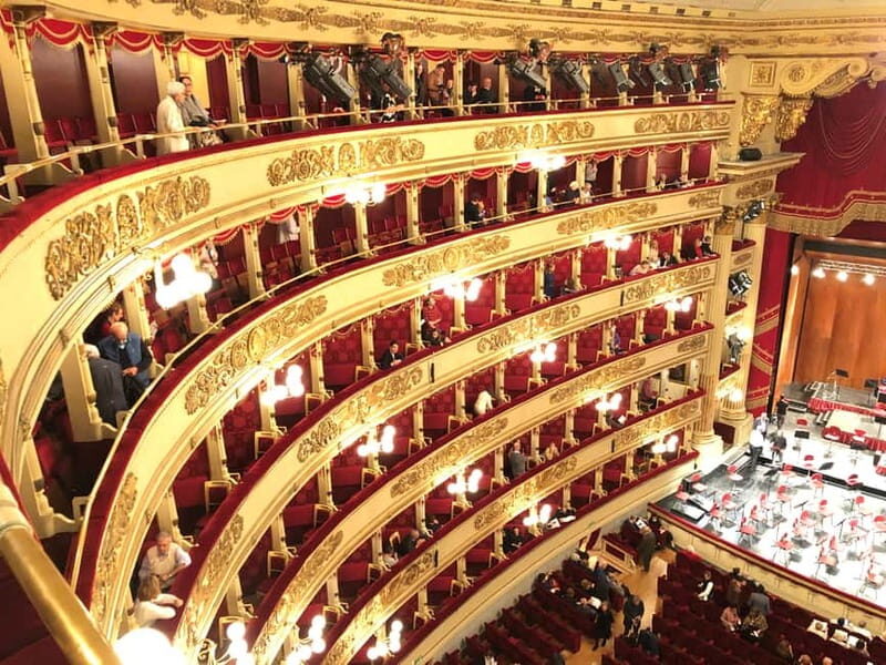 Milan: Skip-the-Line La Scala Museum Tour + Hop On Hop Off - A Closer Look at the La Scala Experience
