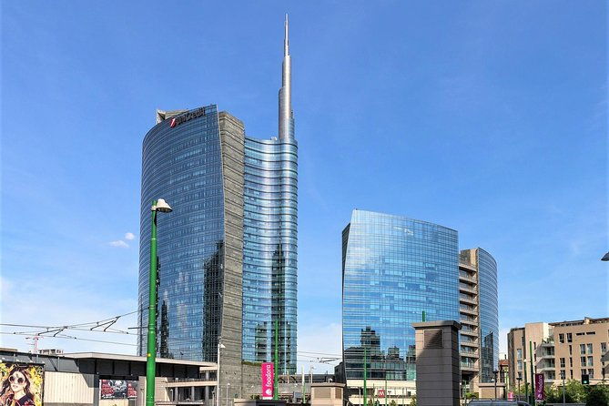 milan-skyscrapers-guided-tour-porta-nuova-unicredit-tower-vertical-forest