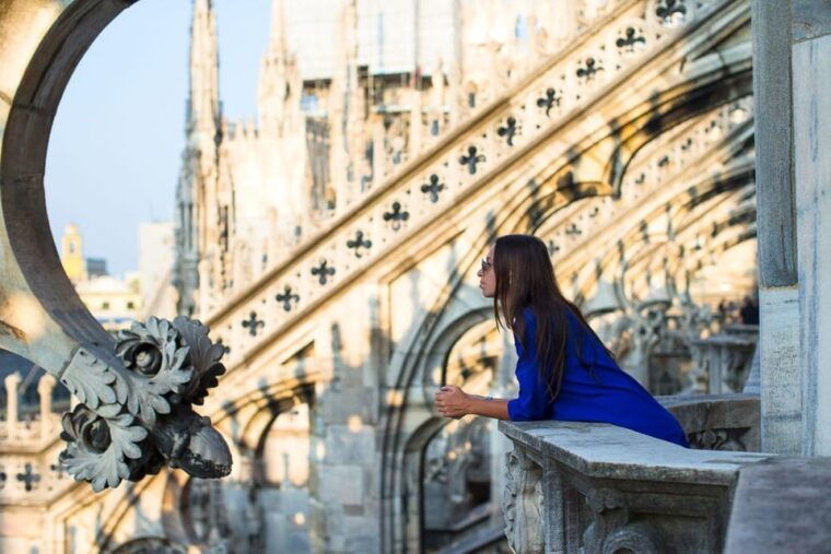 milan-small-group-duomo-rooftop-castle-gelato-tasting