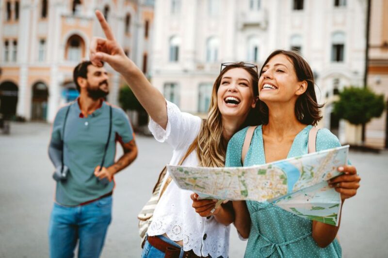 Milan: Small Group - Duomo & Rooftop, Wine & Food Tasting - Authentic Experience with Expert Guides