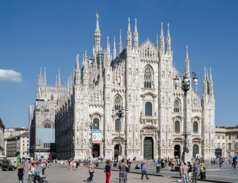 milan-small-group-walking-tour-of-the-duomo-and-city-centre