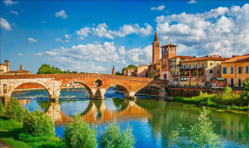 milan-verona-day-tour-with-a-lake-garda-cruise-to-sirmione