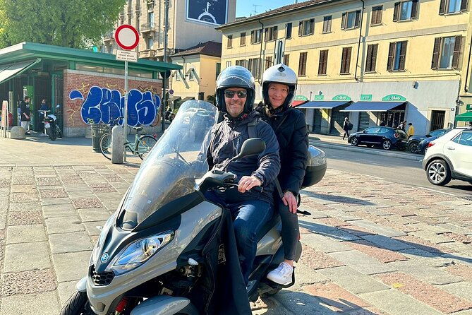 milan-vespa-tour-for-couple-or-friends