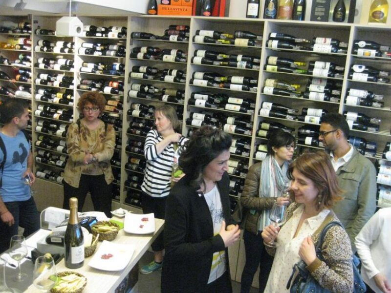 milan-wine-tasting-with-an-italian-sommelier