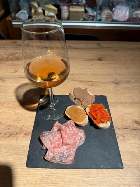 milano-food-tasting-box-audio-guided-tour-with-food-tasting