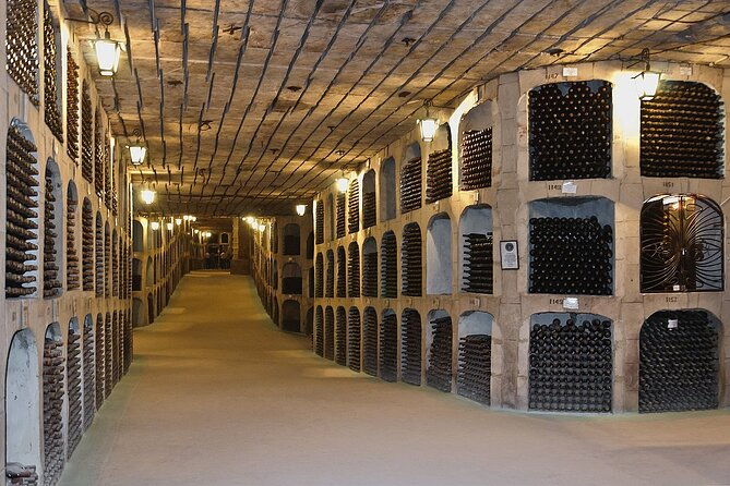 milestii-mici-underground-winery-tour-including-wine-tasting-4