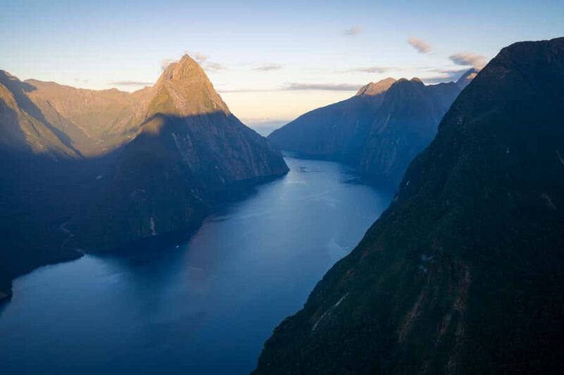Milford Sound: Aerial Helicopter flight over Mitre Peak - Key Points