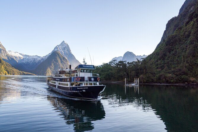 Milford Sound Cruise from Queenstown or Te Anau - The Journey to Milford Sound: A Scenic Masterpiece