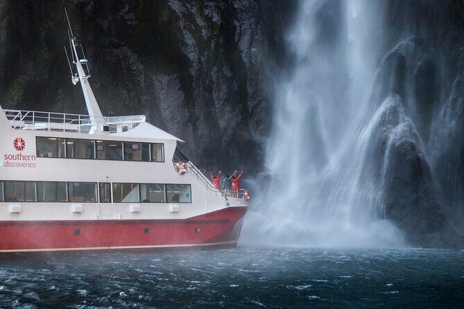 Milford Sound Flight and Cruise ex Queenstown (incl Lunch) - FAQ