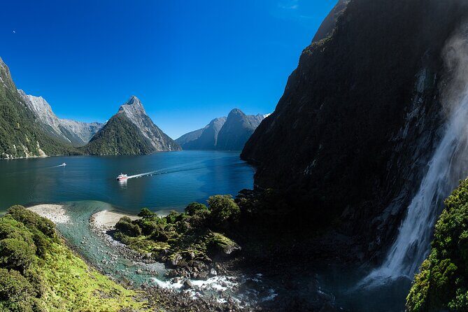 Milford Sound Full Day Tour from Te Anau with Cruise - FAQ