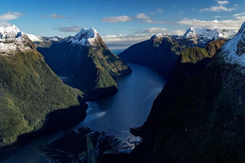 Milford Sound Heli-Cruise-Heli + Earnslaw Burn Landing | 5hr - Key Points