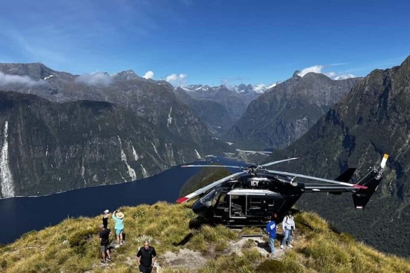 Milford Sound Helicopter Flight from Queenstown | 1.25 hours - Key Points