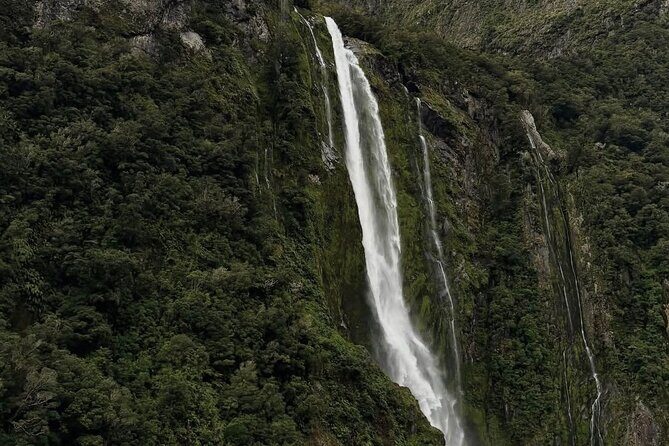 Milford Sound Private Day Trip from Queenstown via Te Anau - Milford Sound: The Crown Jewel