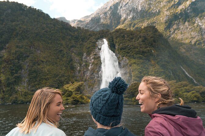 Milford Sound Small Group Tour, Cruise & Picnic Lunch - FAQs
