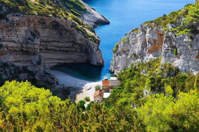 military-and-island-tours