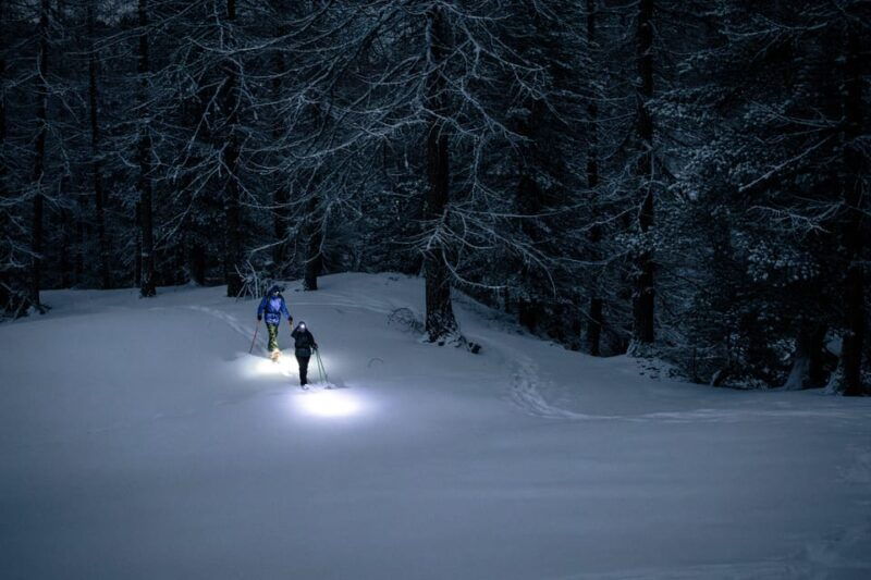 milky-way-night-snowshoeing-under-the-stars