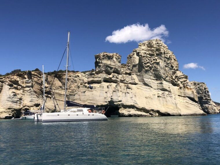 milos-full-day-catamaran-cruise-to-poliegos-and-kleftiko