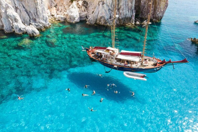 milos-full-day-cruise-via-traditional-boat