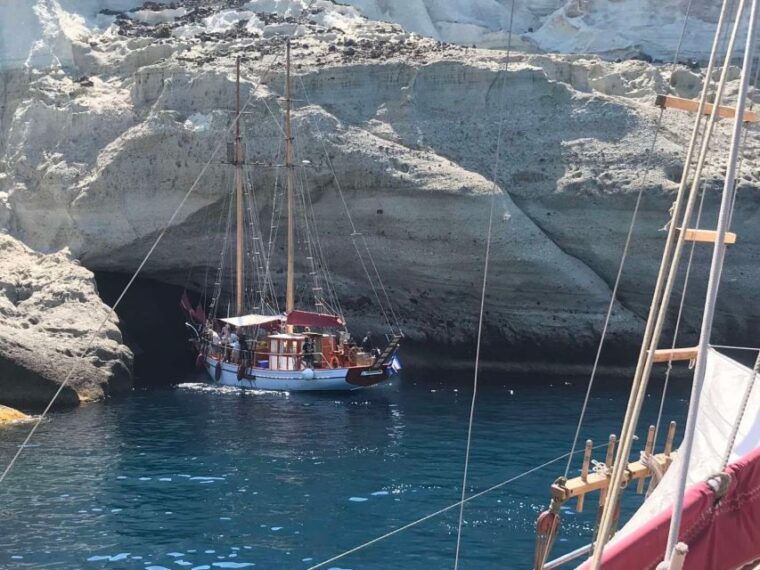 milos-full-day-cruise-via-traditional-boat