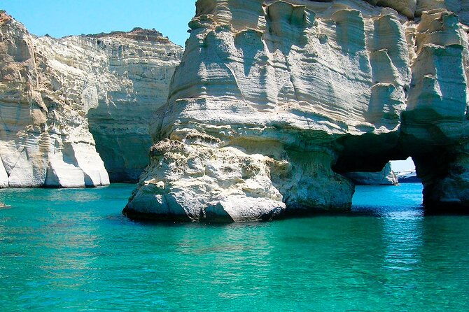 milos-island-full-day-private-tour