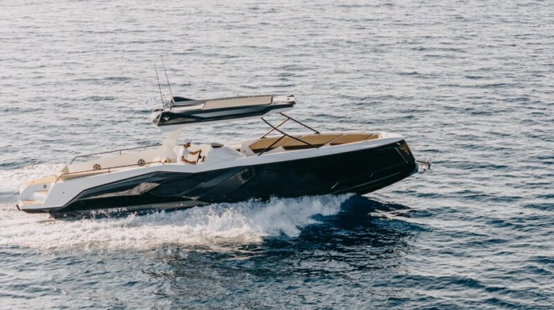 Milos: Private Speedboat TourKleftiko Sarakiniko Poliegos - Who Should Consider This Tour?