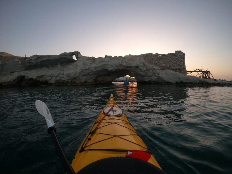 milos-romantic-semi-private-sunset-kayaking-tours